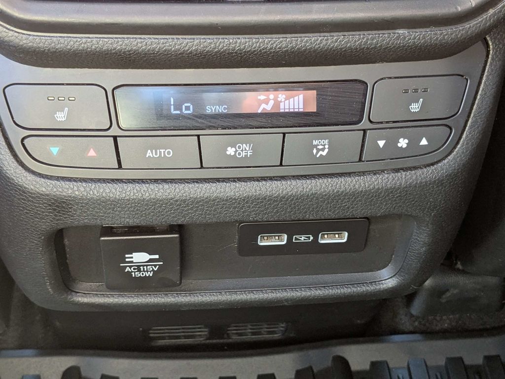2023 Honda Pilot Elite - Photo 16