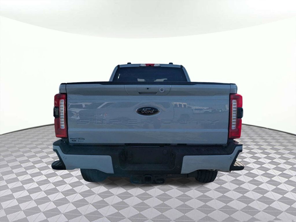 Used 2025 Ford F-350 Lariat Truck Crew Cab