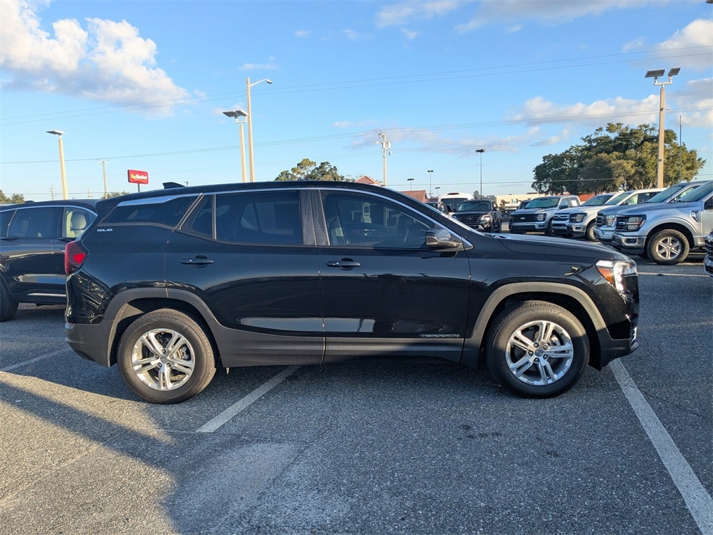 Used 2024 GMC Terrain SLE SUV