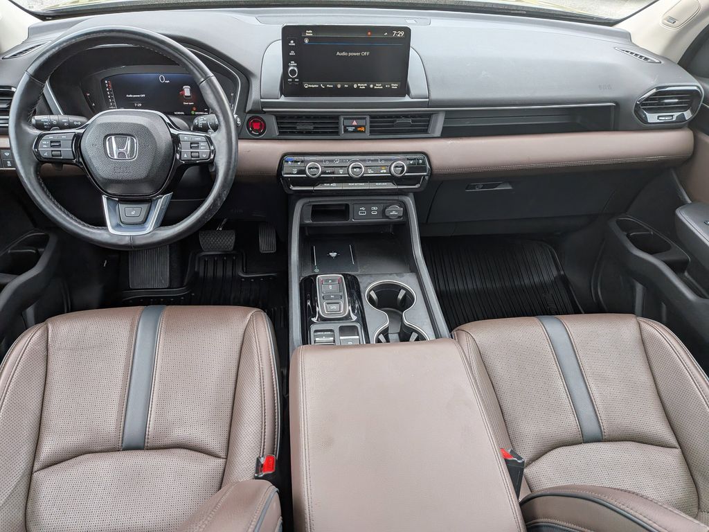 2023 Honda Pilot Elite - Photo 15