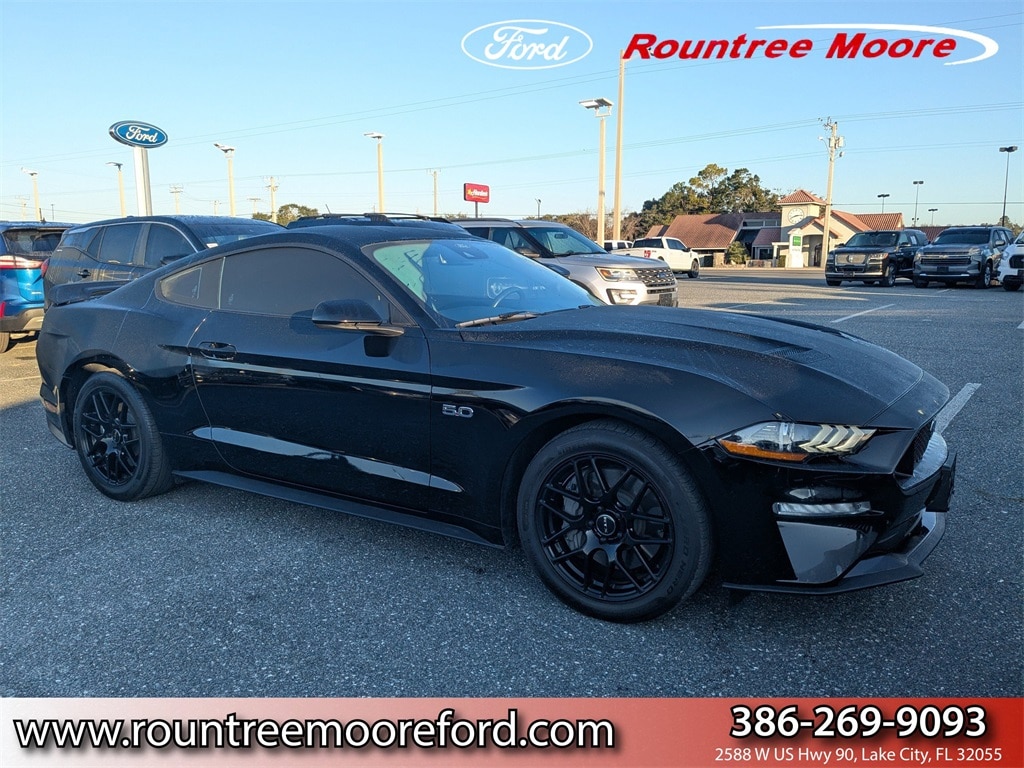 2022 Ford Mustang GT's photo