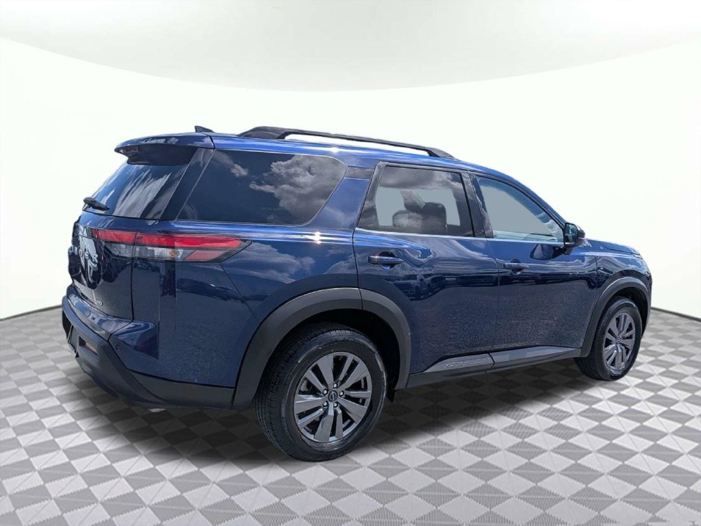 Used 2025 Nissan Pathfinder SV SUV