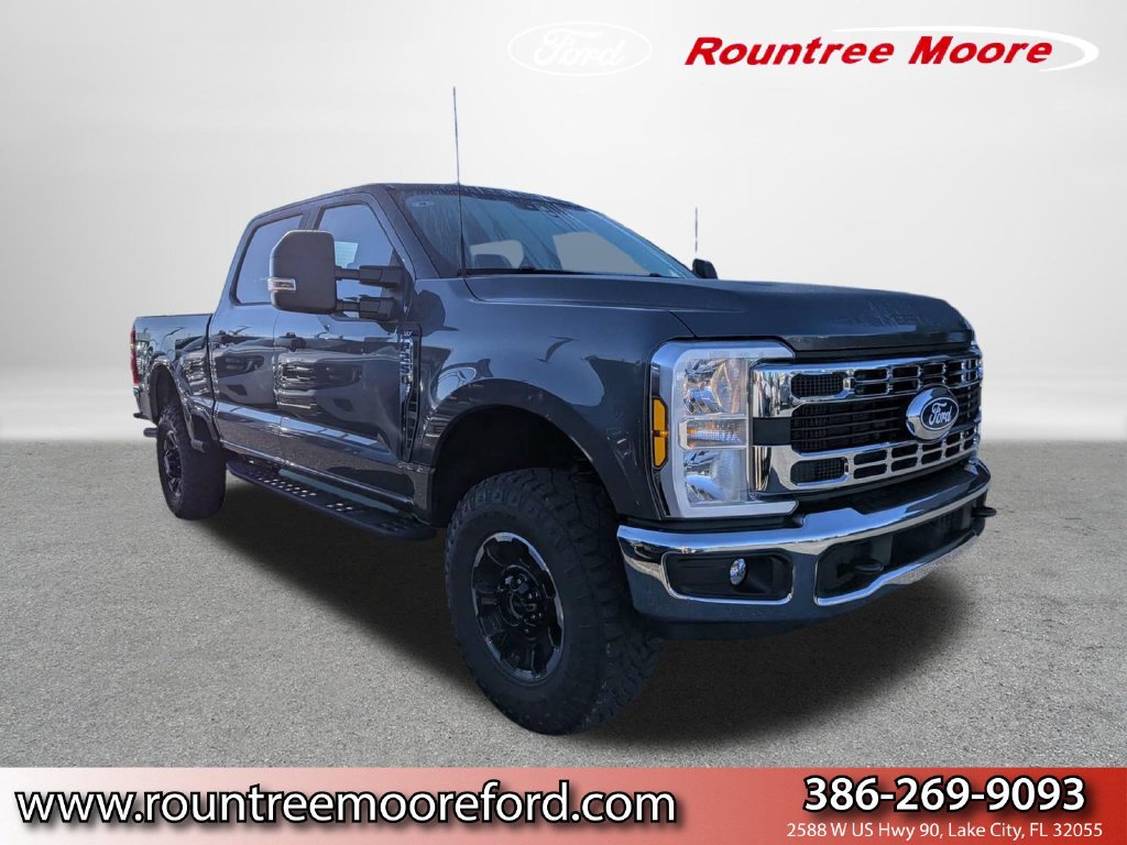 2027 Ford F-250 XLT Truck