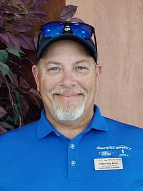 Staff member Stephen Bass from ID_380e4b3dbc99