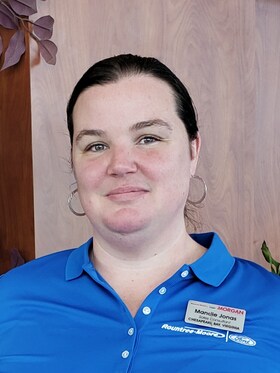 Staff member Mandie Jonas from ID_9b3e74eca444