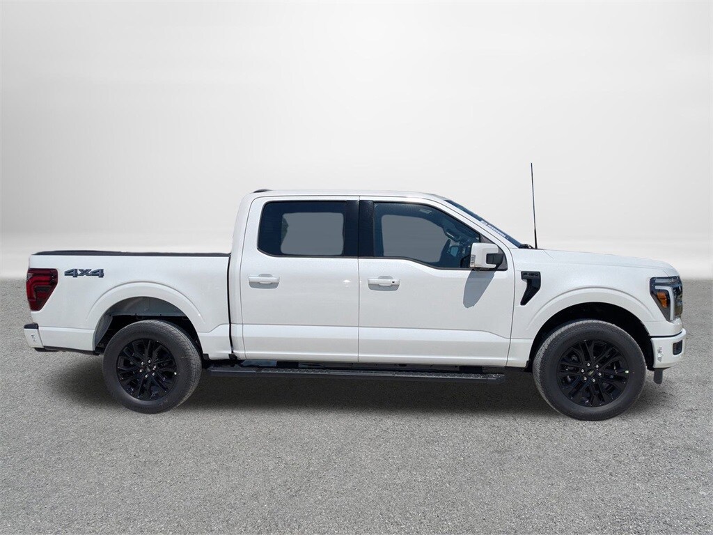 2025 Ford F-150 Lariat photo 2
