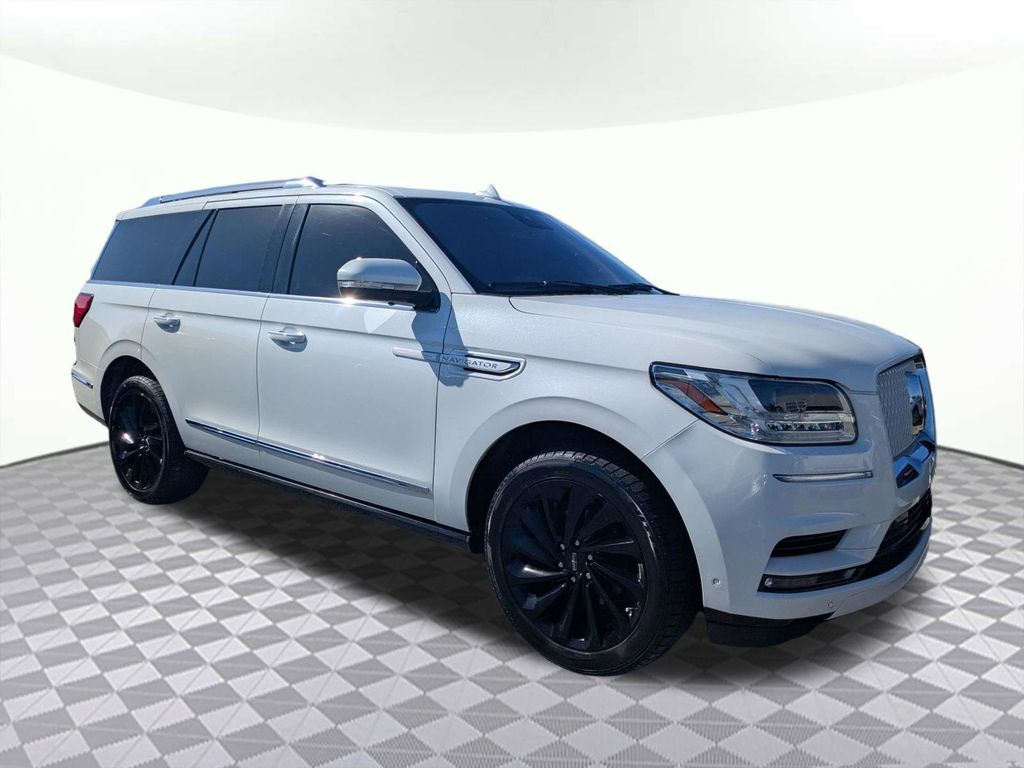 2020 Lincoln Navigator Reserve 4WD's photo