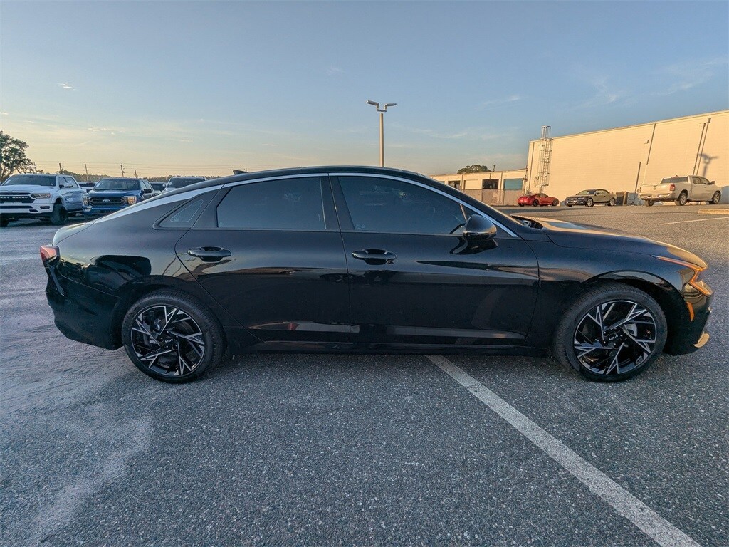 2025 Kia K5 GT-Line photo 2