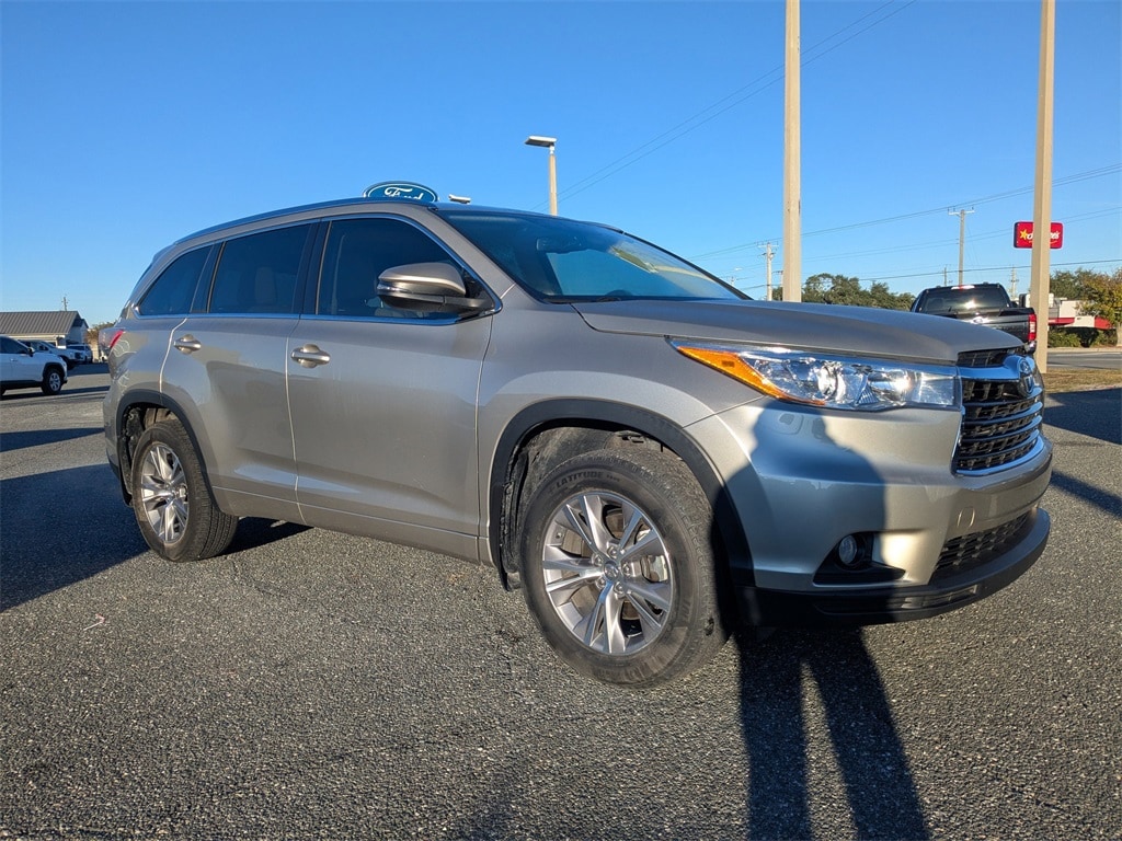 2015 Toyota Highlander XLE's photo