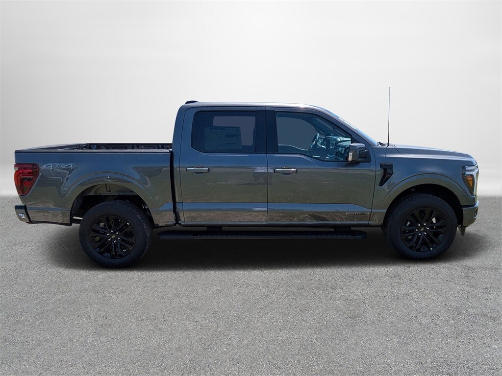 2025 Ford F-150 Lariat photo 2