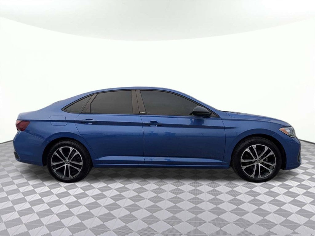 Used 2024 Volkswagen Jetta Sport with VIN 3VWBM7BU2RM024362 for sale in Lake City, FL