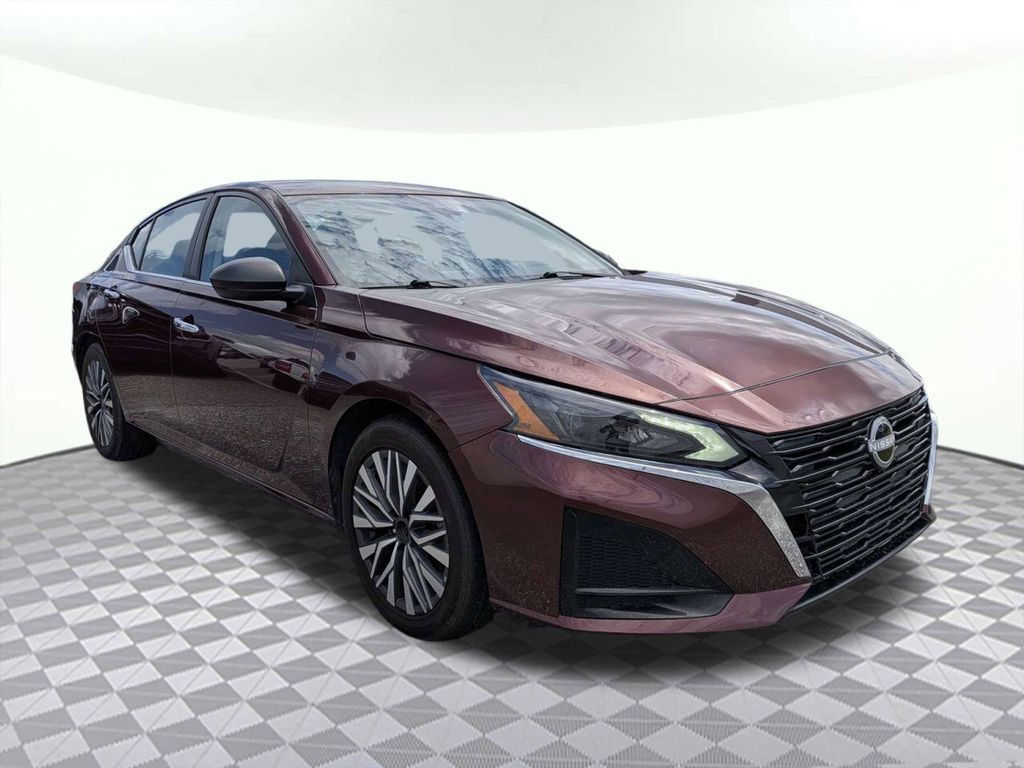 2025 Nissan Altima