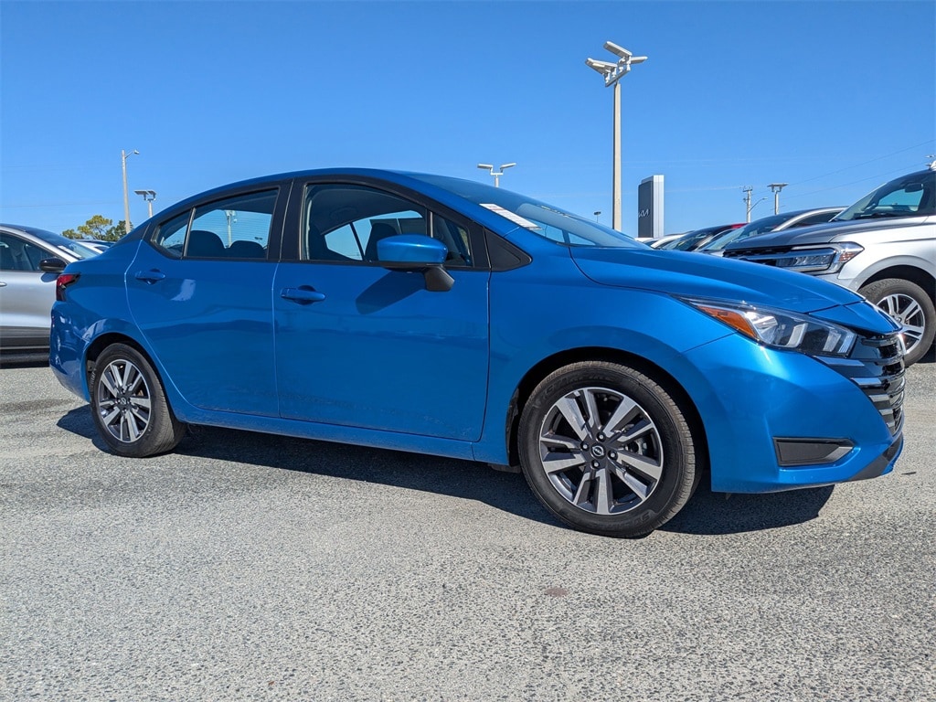 2023 Nissan Versa Sedan SV