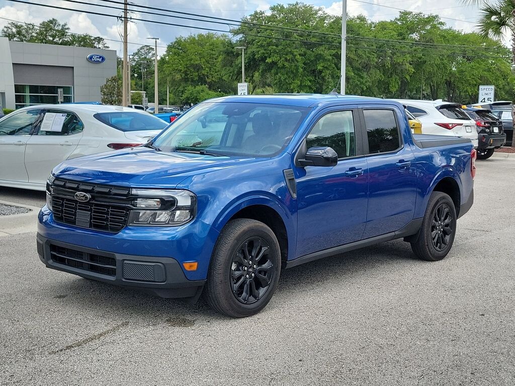 Used 2024 Ford Maverick Lariat Truck SuperCrew