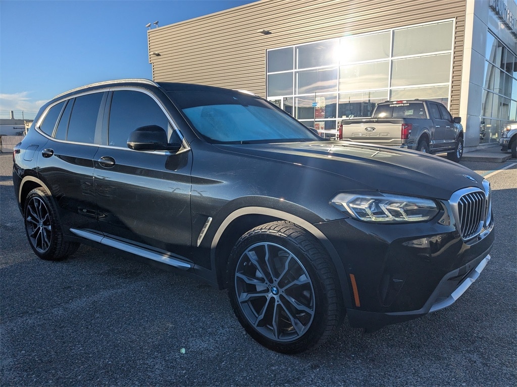 2023 BMW X3 30i's photo