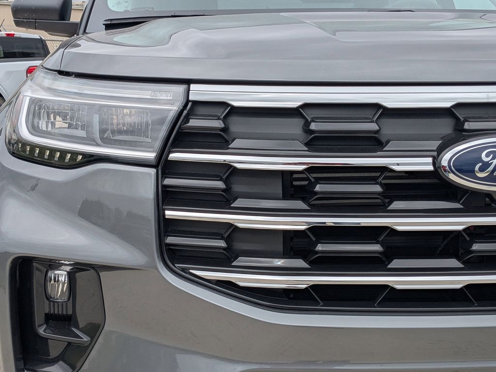 2026 Ford Explorer Active - Photo 9