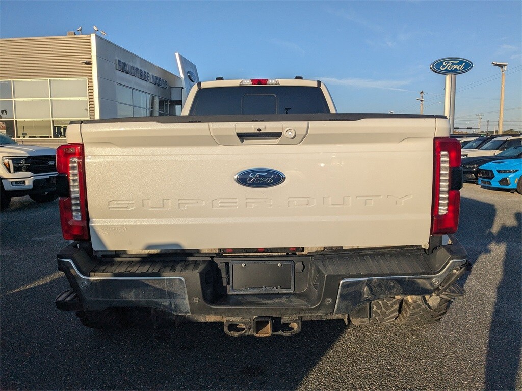 2024 Ford F-350 Lariat photo 4