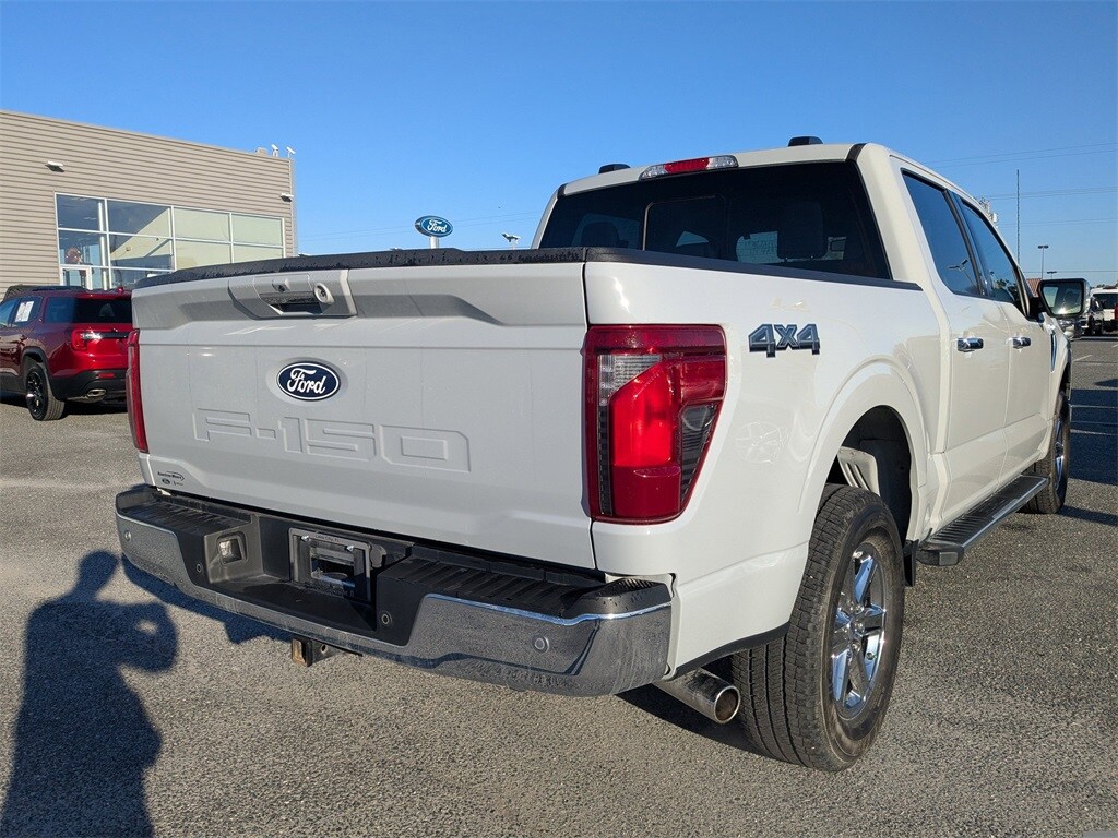 2024 Ford F-150 XLT photo 2