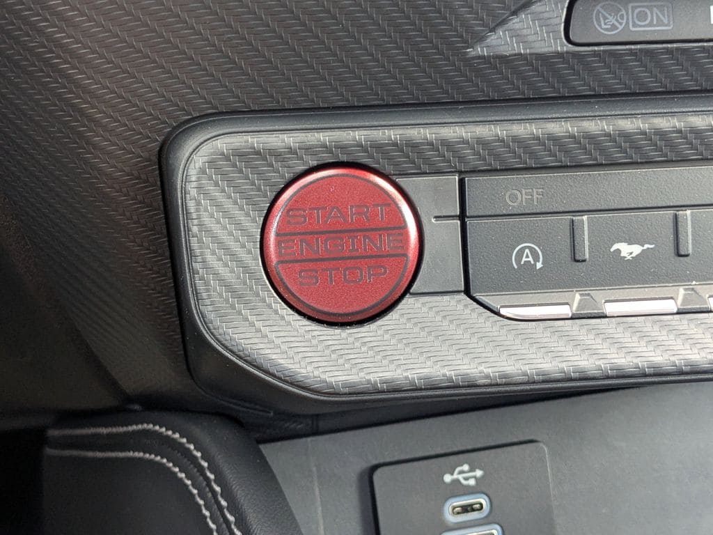 2025 Ford Mustang EcoBoost Premium Fastback - Photo 27