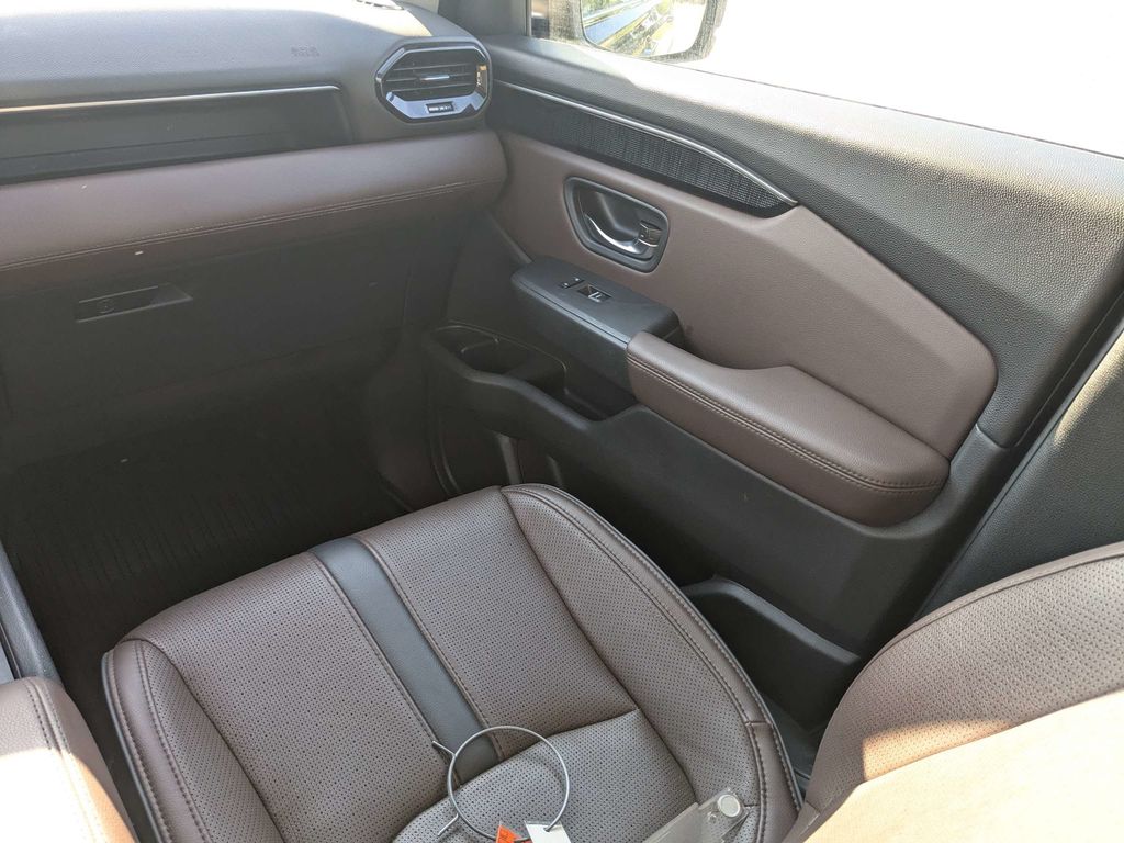 2023 Honda Pilot Elite - Photo 19