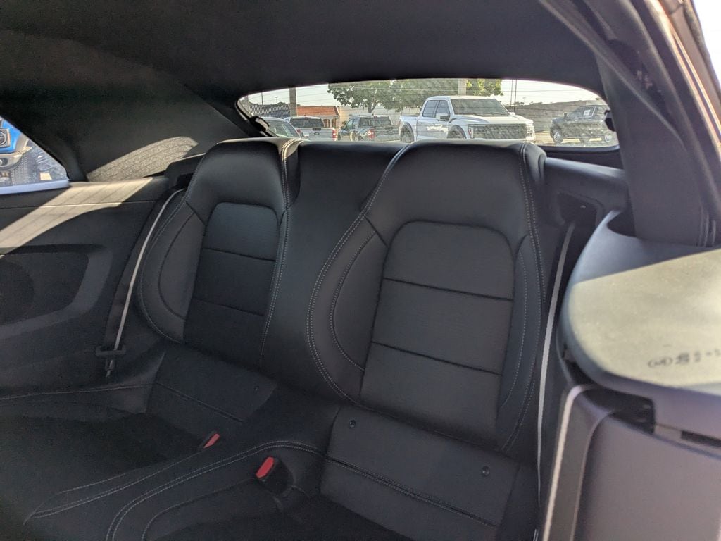 2025 Ford Mustang GT Premium Convertible - Photo 13