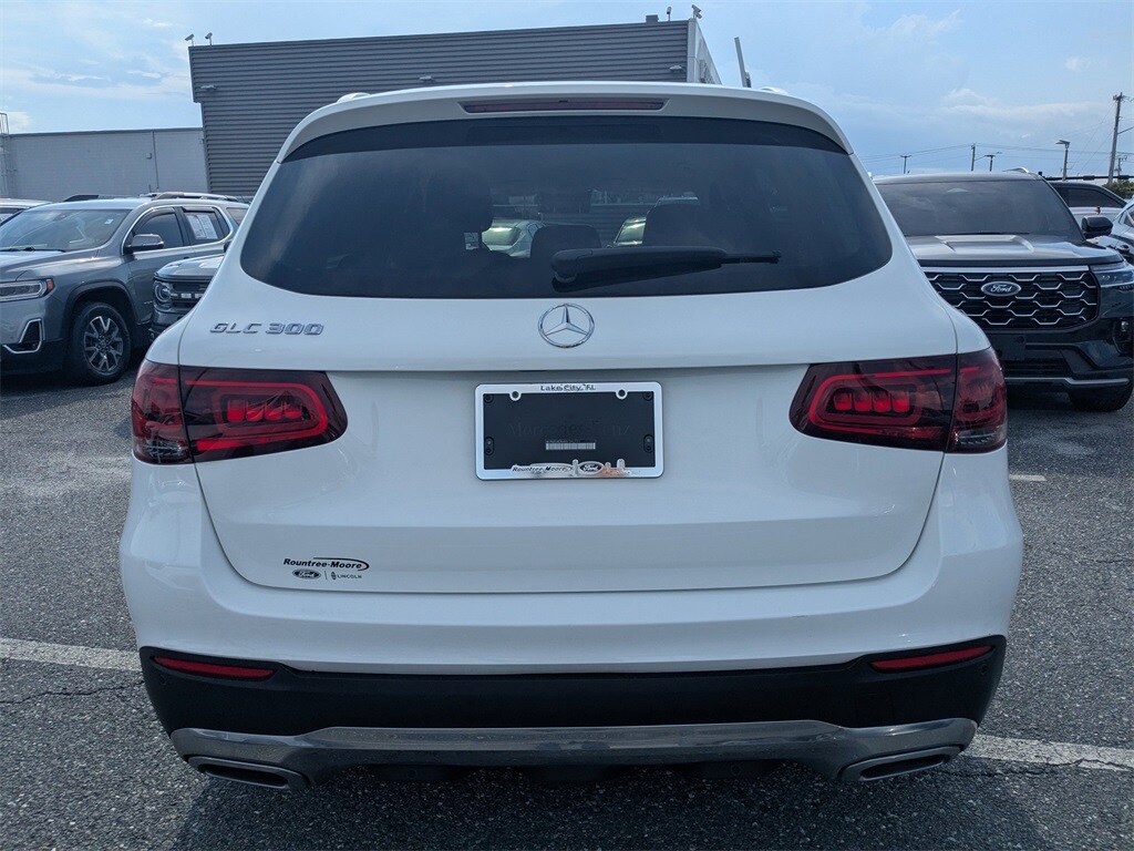 2022 Mercedes Benz GLC 300 photo 4