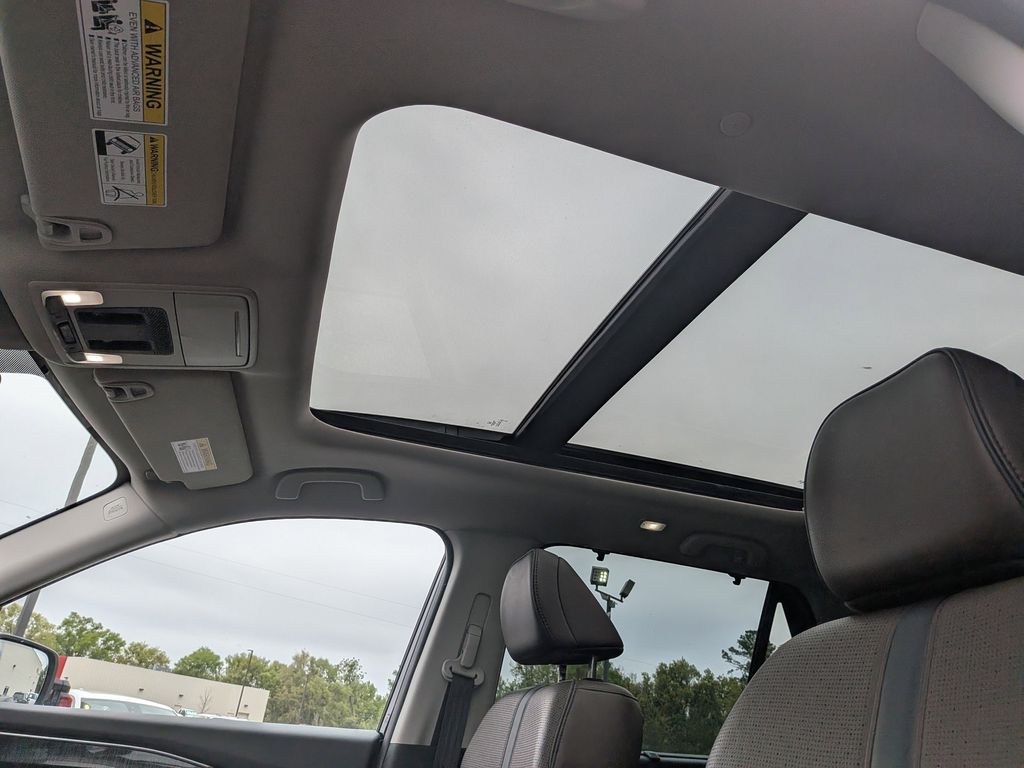 2023 Honda Pilot Elite - Photo 21