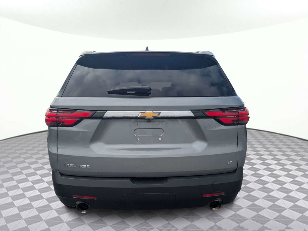 Used 2023 Chevrolet Traverse LT Cloth w/1LT SUV