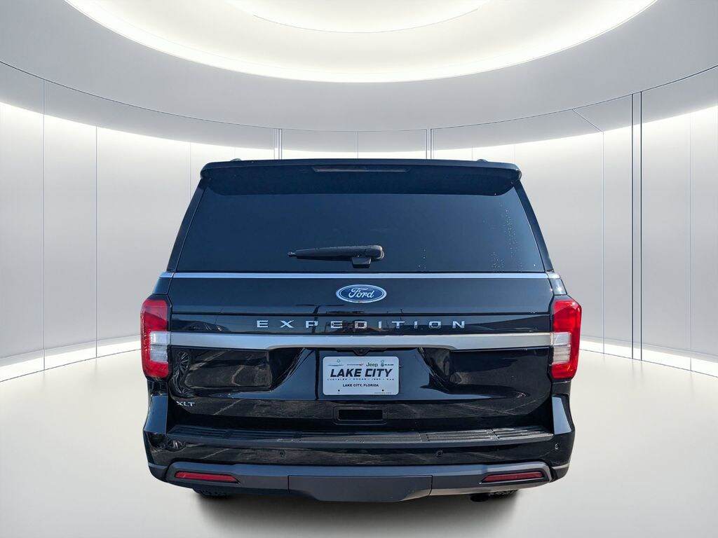 Used 2024 Ford Expedition XLT SUV