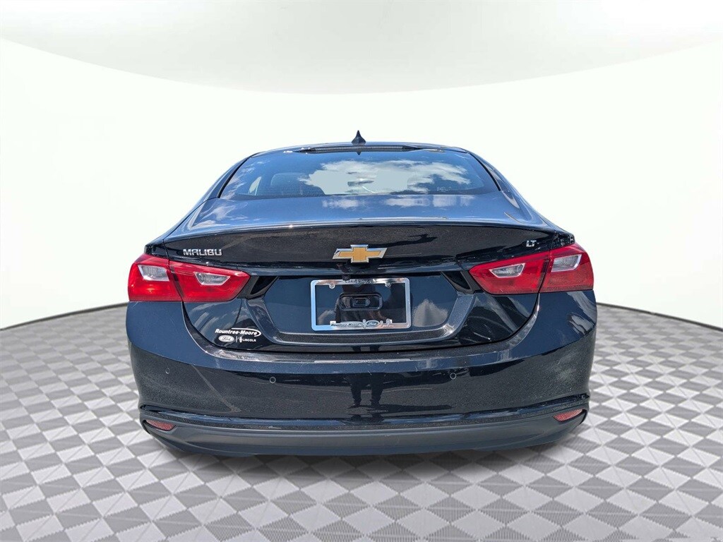 2024 Chevrolet Malibu 1LT photo 4