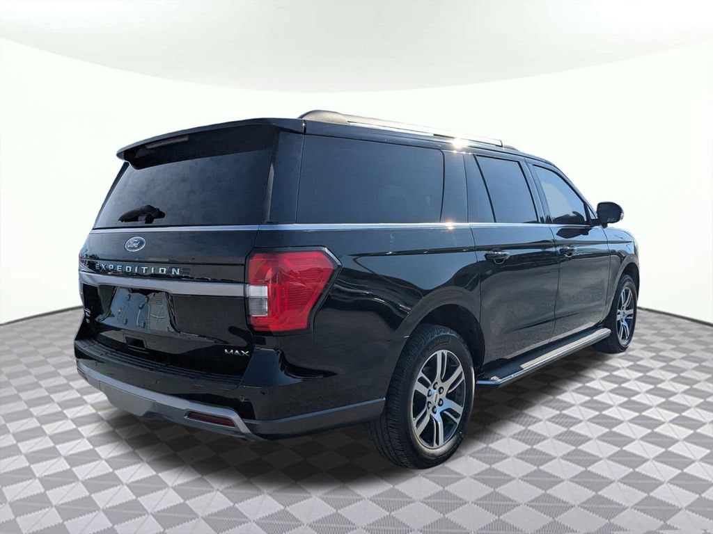 Used 2022 Ford Expedition Max XLT SUV