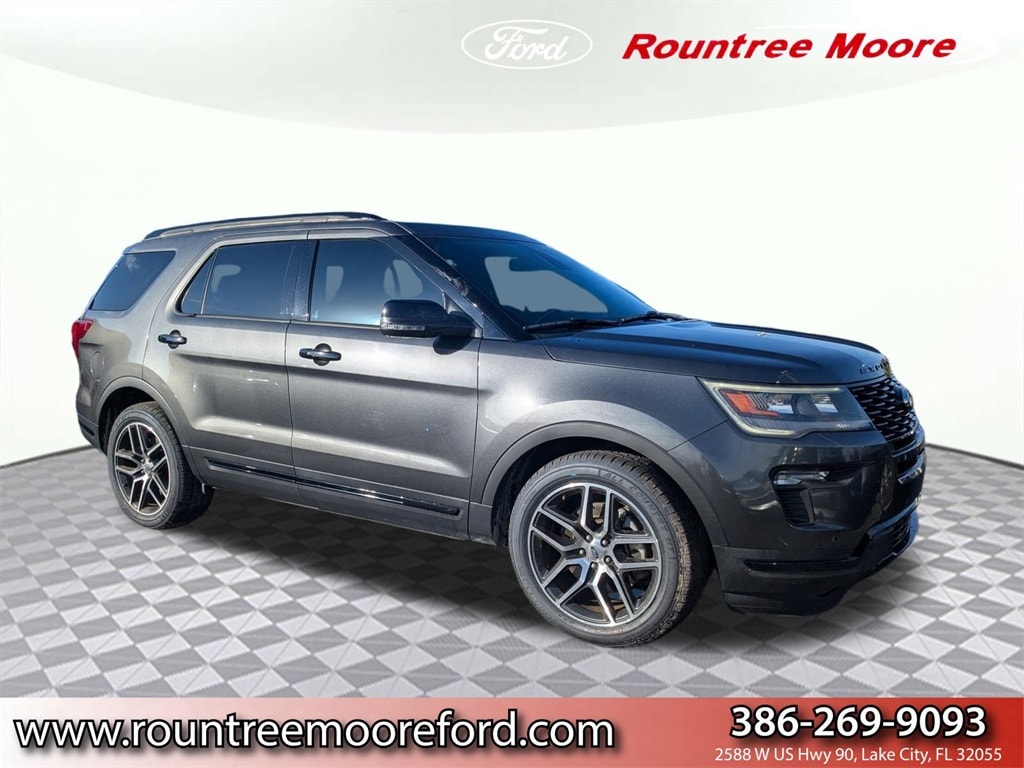 2019 Ford Explorer Sport's photo