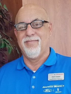 Staff member Santi Gala from ID_380e4b3dbc99