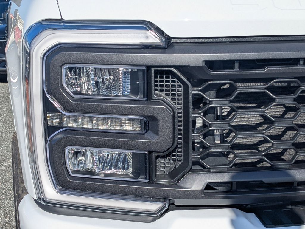 2026 Ford F-250 Super Duty XL - Photo 9