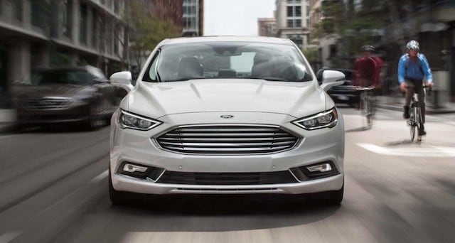 2018 Ford Fusion S vs 2018 Ford Fusion SE