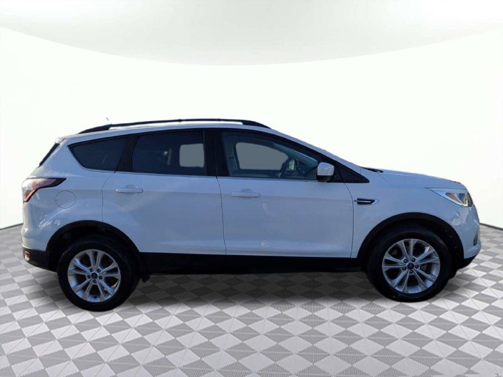 Used 2018 Ford Escape SE with VIN 1FMCU0GD8JUA57949 for sale in Lake City, FL