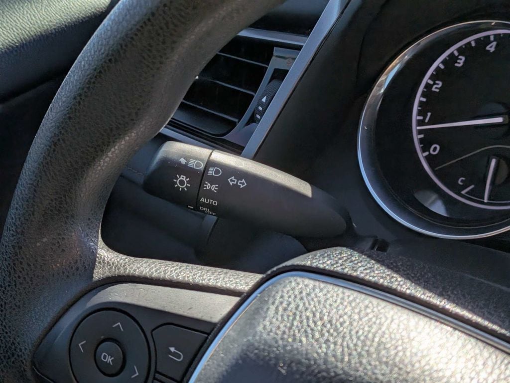2019 Toyota Camry LE - Photo 23