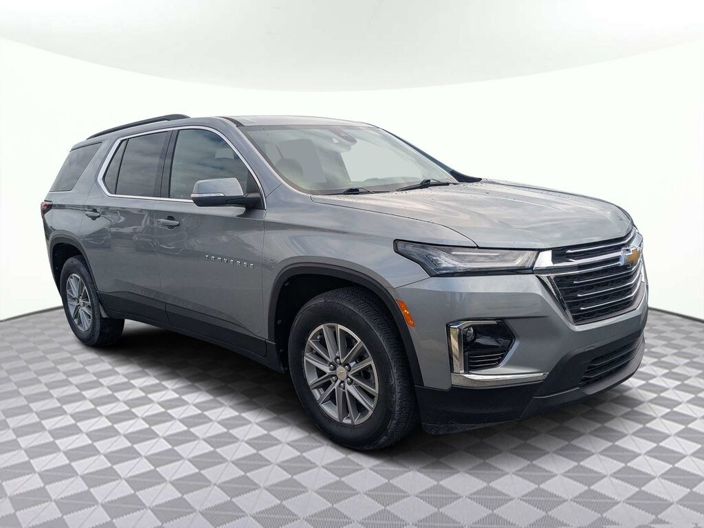 Used 2023 Chevrolet Traverse LT SUV