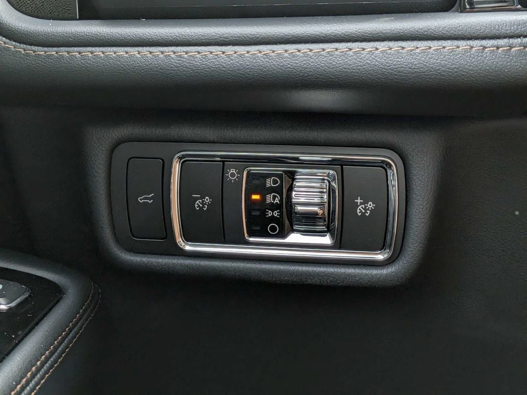 2026 Lincoln Aviator Premiere - Photo 21