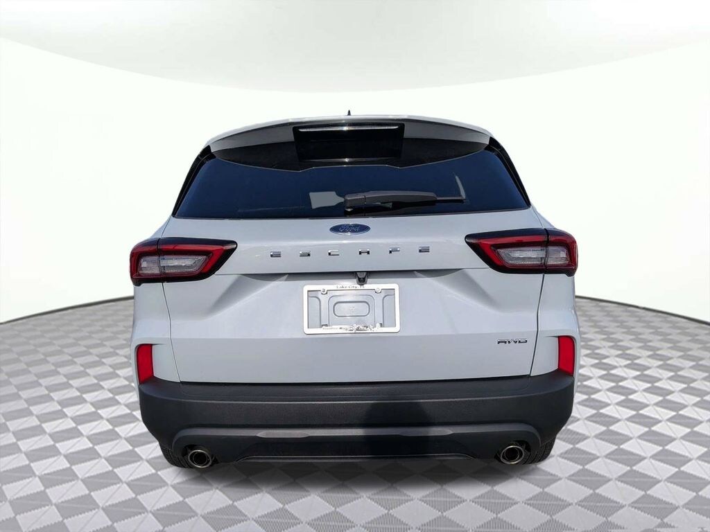 Used 2025 Ford Escape ST-Line Select SUV
