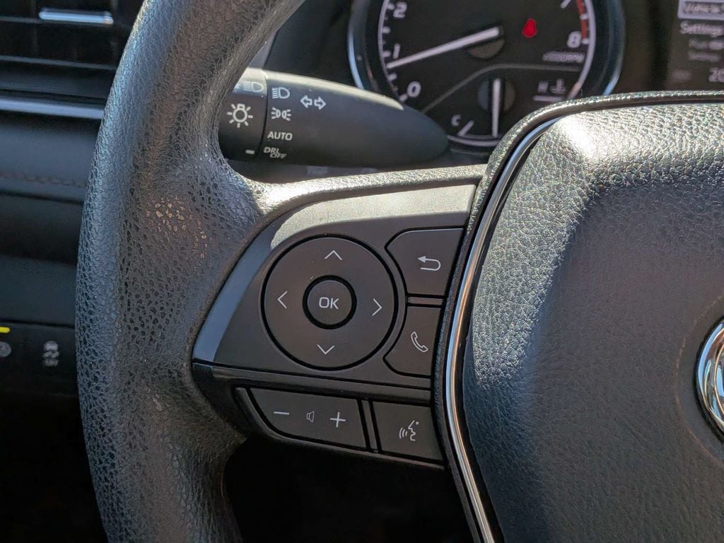 2019 Toyota Camry LE - Photo 21