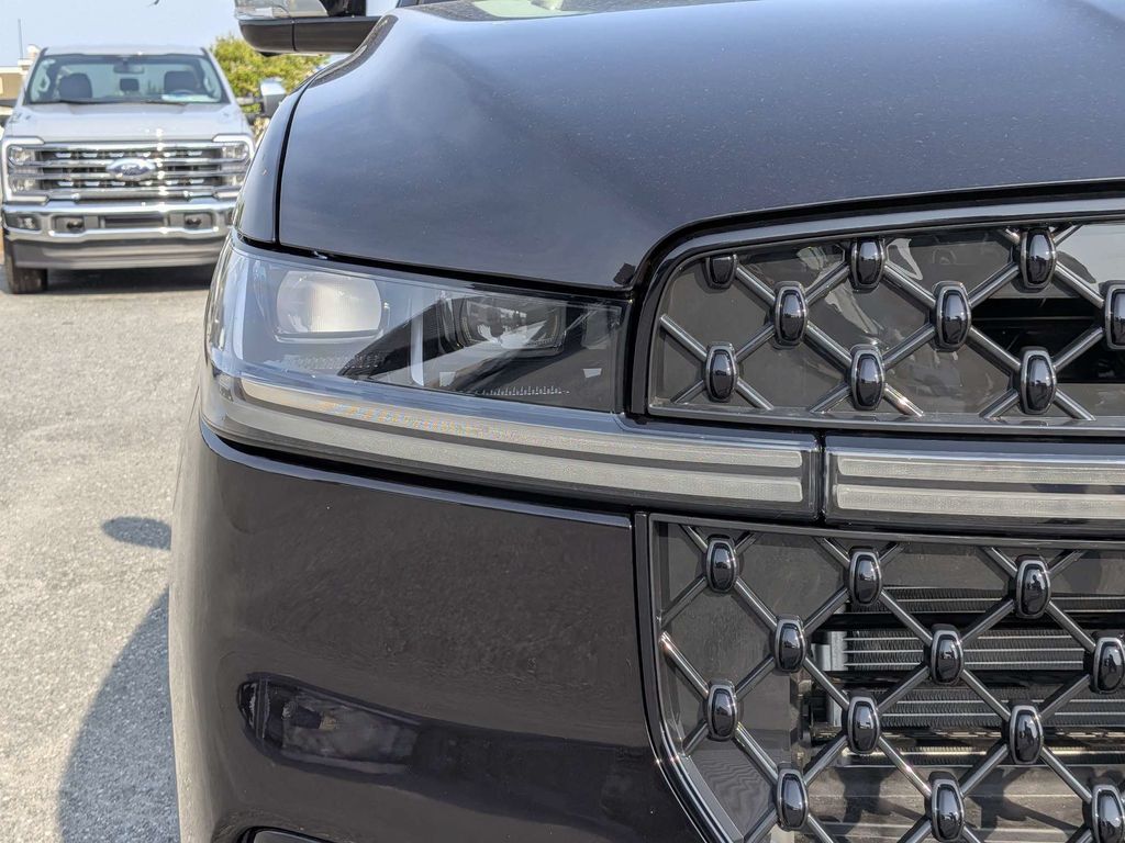 2027 Lincoln Navigator Reserve - Photo 9