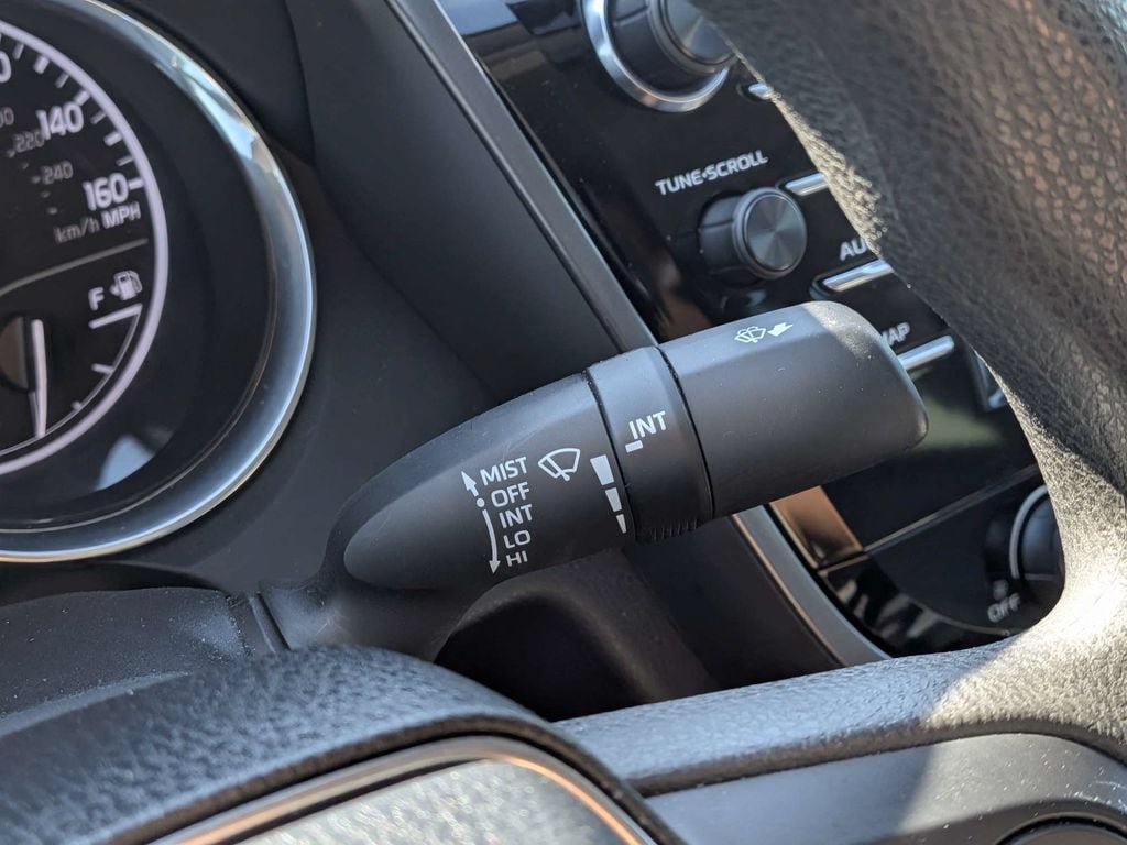2019 Toyota Camry LE - Photo 24