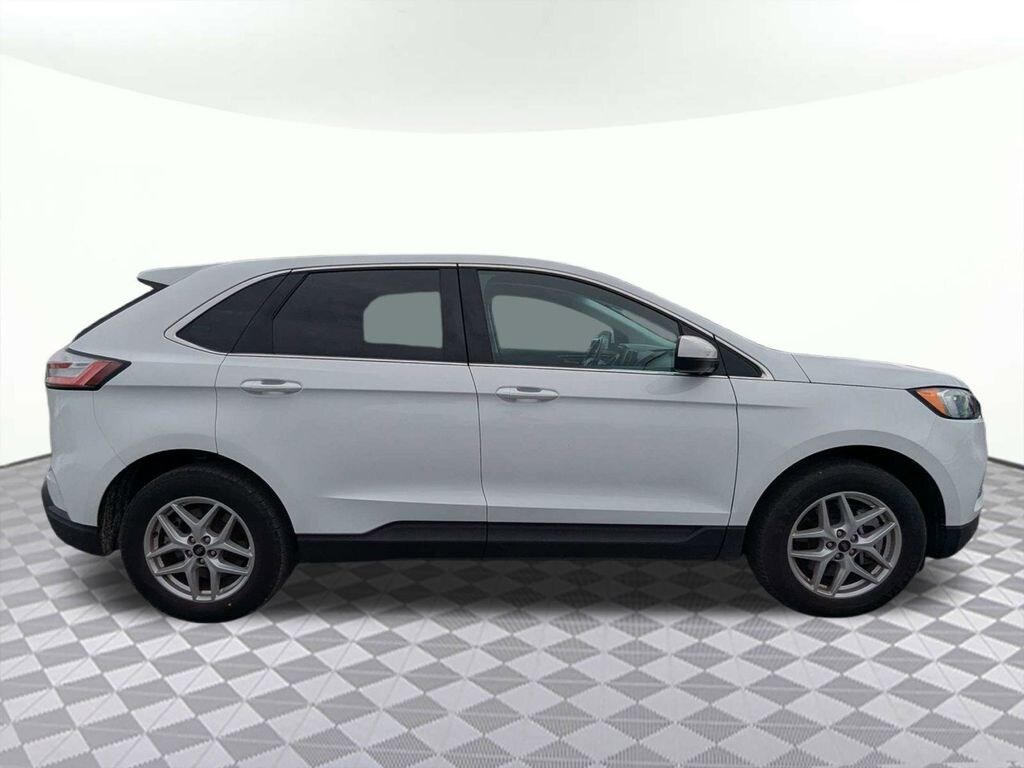 Used 2024 Ford Edge SEL SUV