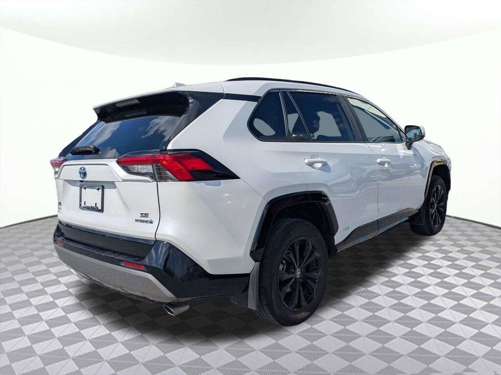 Used 2024 Toyota RAV4 Hybrid SE SUV