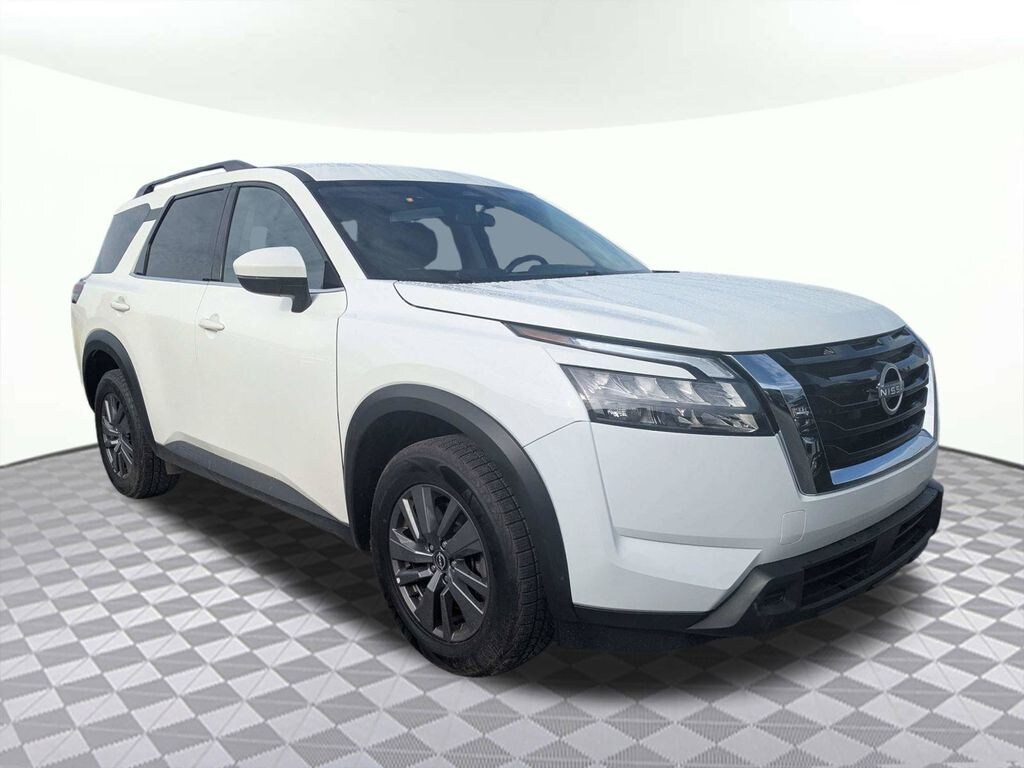 Used 2024 Nissan Pathfinder SV SUV