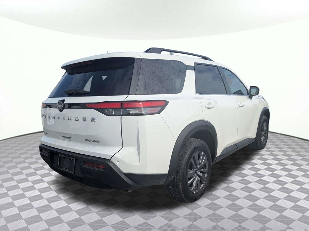 Used 2024 Nissan Pathfinder SV SUV
