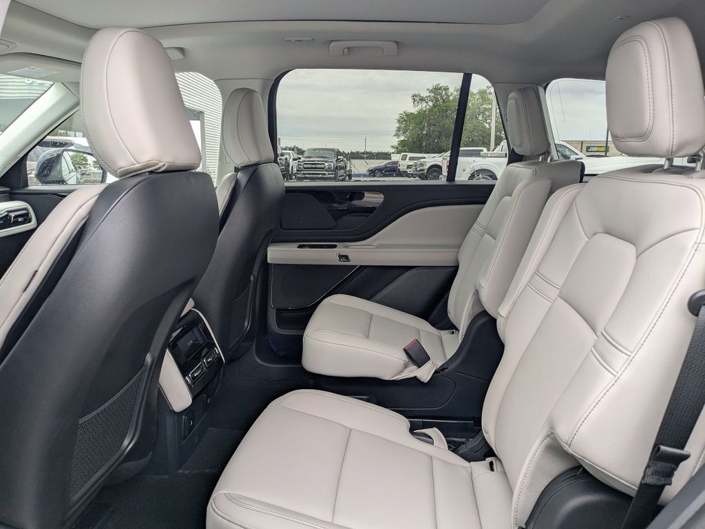 2026 Lincoln Aviator Premiere - Photo 12