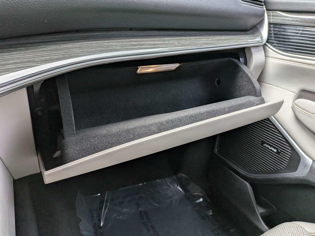 2022 Jeep Wagoneer Series III - Photo 21