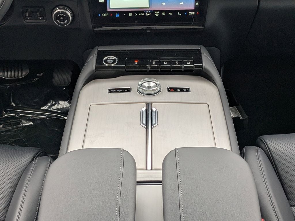 2026 Lincoln Navigator Premiere - Photo 19